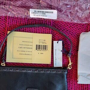 NWT Dooney & Bourke Women's Florentine Large Slim Leather Wristlet Black/Black
